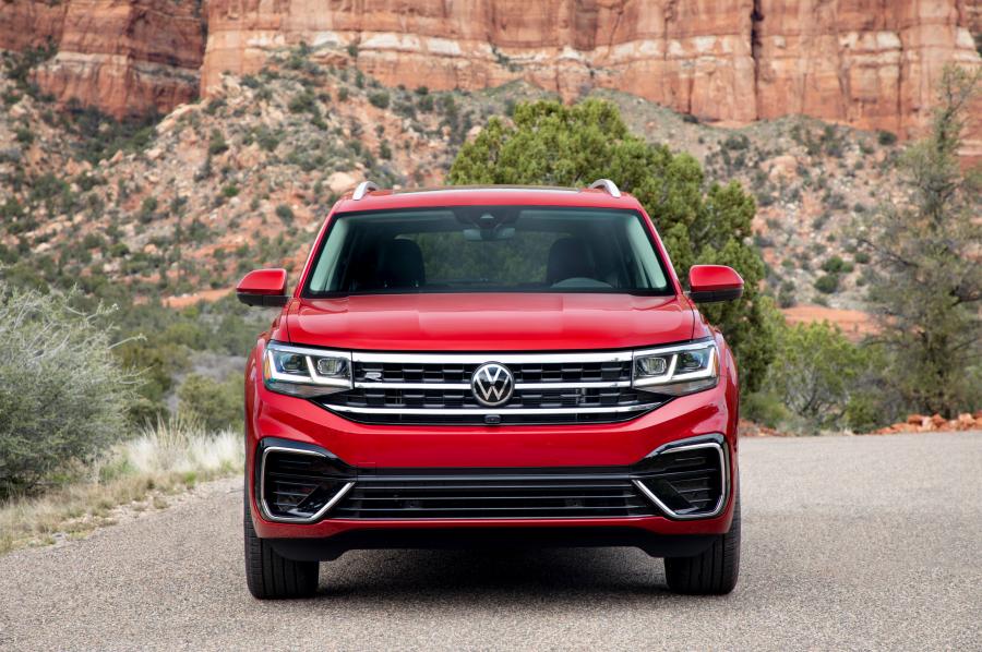  Volkswagen Atlas SEL V6 Premium 4Motion R-Line 2020 года  (фото 12 из 30)